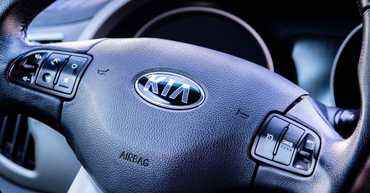 Logo na volanu Kia automobila