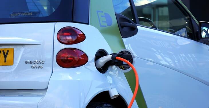 Proces punjenja električnog automobila