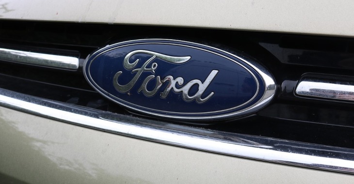prikaz automobilaskog logoa Ford